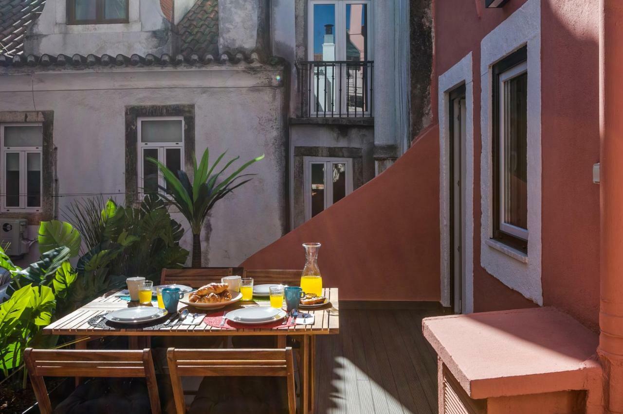 דירות ליסבון Hip Tailor Made Flat In Bairro Alto מראה חיצוני תמונה